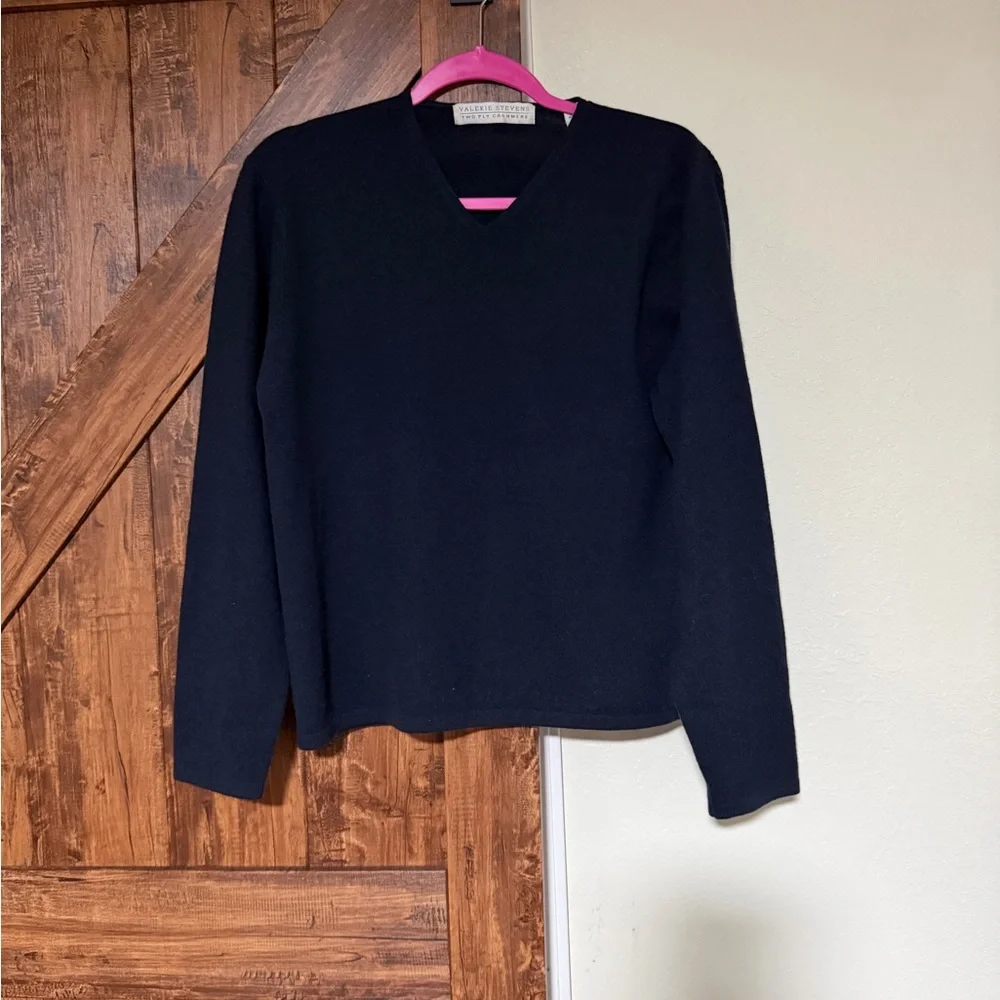 Vintage Valerie Stevens 2Ply 100% Cashmere V-Neck Sweater Navy Blue Size L - Picture 1 of 4